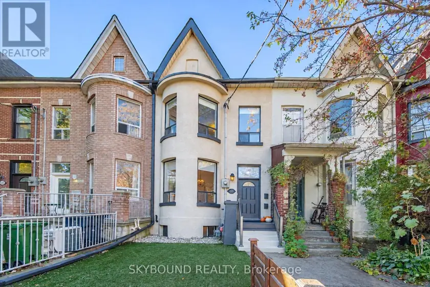 Townhouse at 155 NIAGARA STREET, Toronto