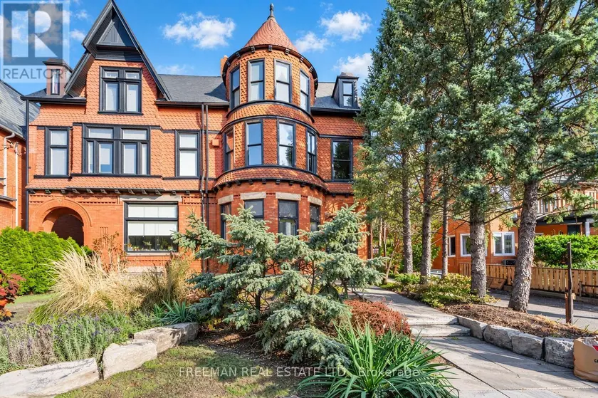 Semi-Detached/Link at UPPER - 21 HOWLAND AVENUE, Toronto
