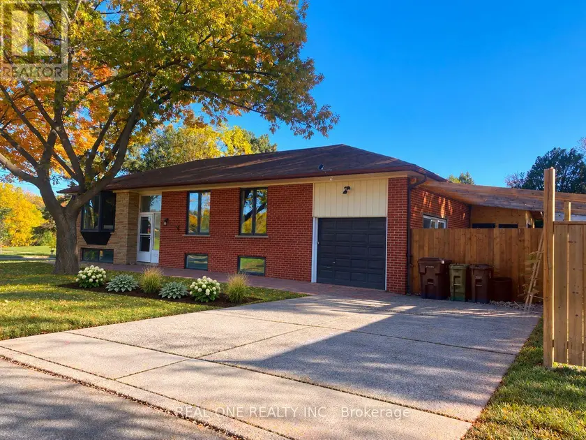 Detached at 149 BISHOP AVENUE, Toronto