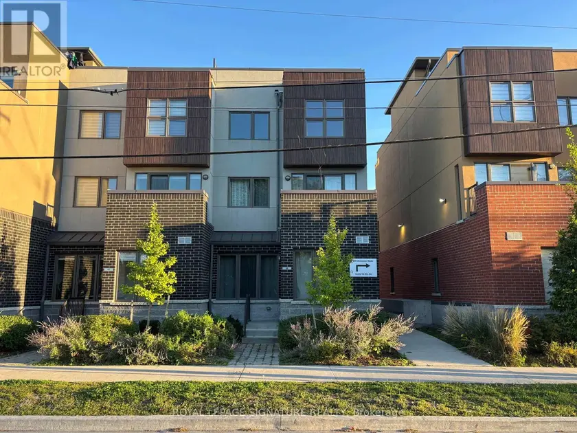 Townhouse at 1B CLINTWOOD GATE, Toronto