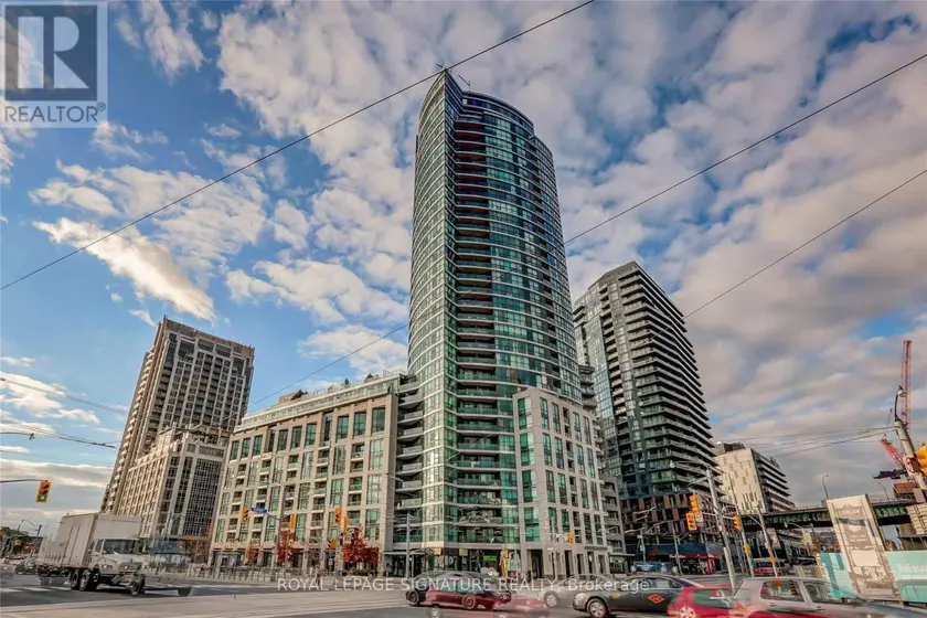 Apartment at PH #1016 - 600 FLEET STREET, Toronto