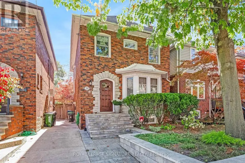 Detached at 25 CRANBROOKE AVENUE, Toronto