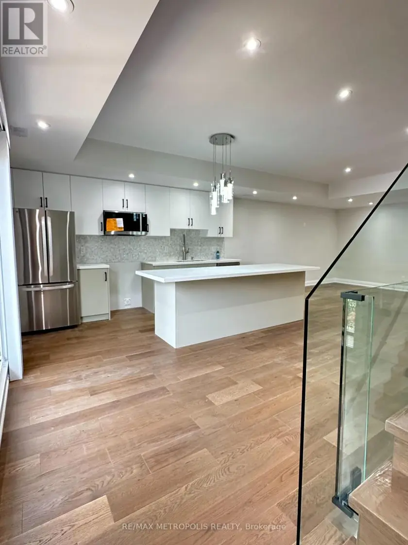Detached at 2&3 FLOOR - 94 SAINT CLARENS AVENUE, Toronto