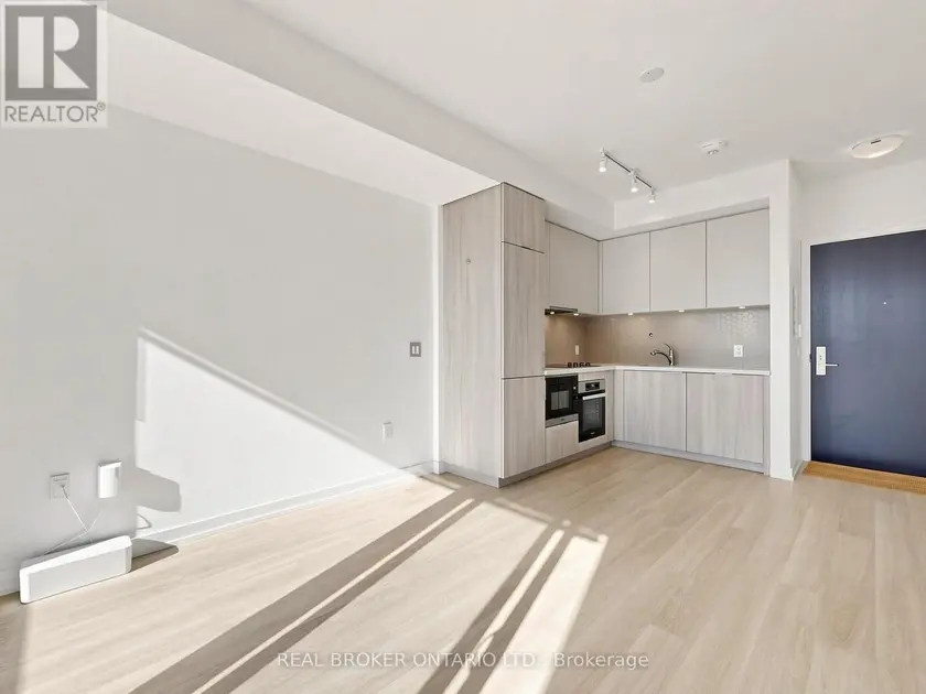 Apartment at 816 - 158 FRONT STREET E, Toronto