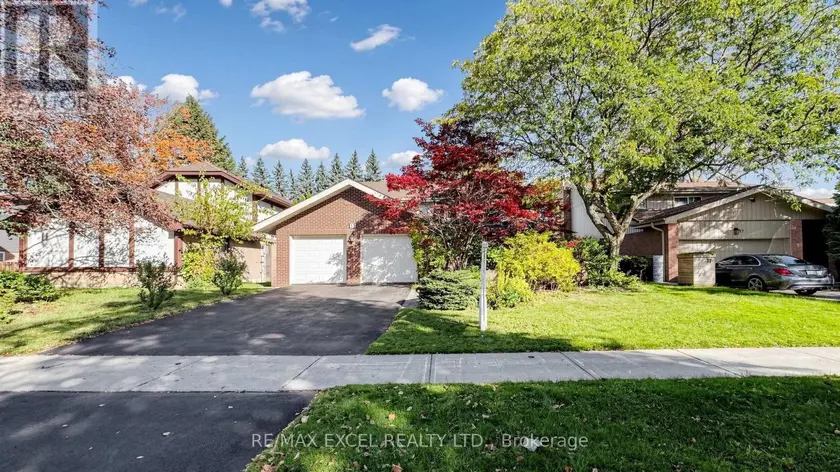 Detached at 15 MELLOWOOD DRIVE, Toronto