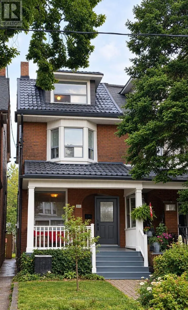 Semi-Detached/Link at MAIN FLOOR - 380 CRAWFORD STREET, Toronto
