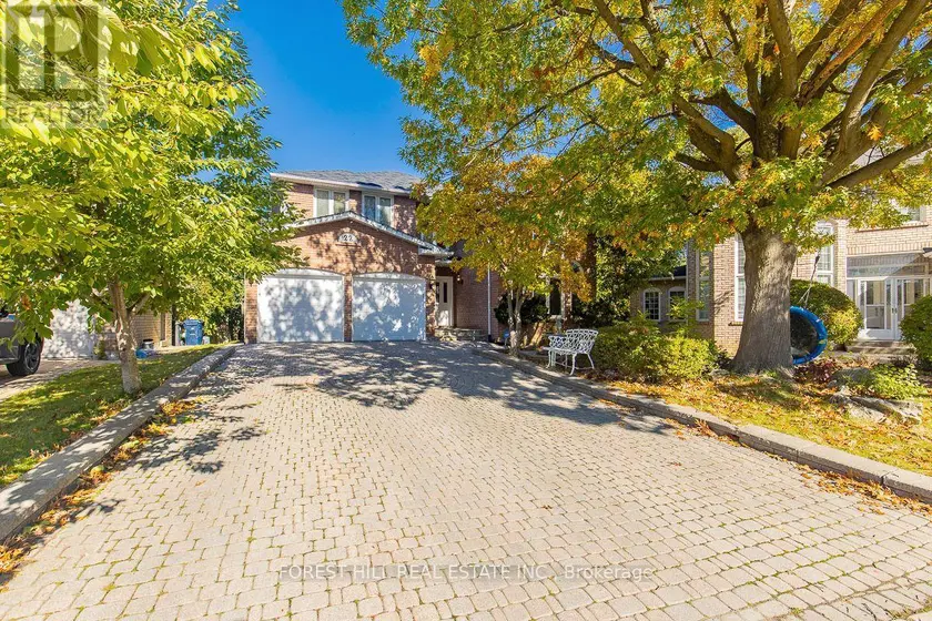 Detached at 22 JARDIN HILL COURT, Toronto