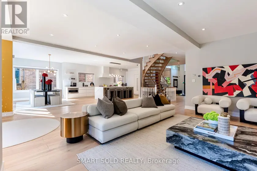 Detached at 231 HOUNSLOW AVENUE, Toronto
