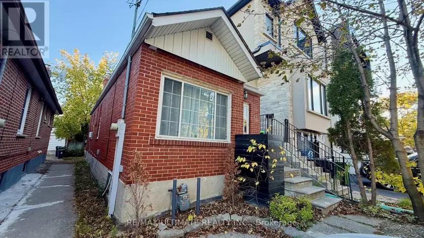 Detached at MAIN - 13 LANARK AVENUE, Toronto