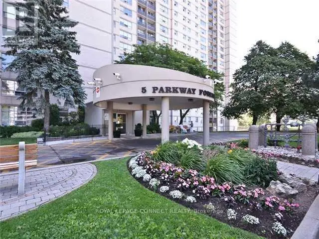 Apartment at 206 - 5 PARKWAY FOREST DRIVE, Toronto