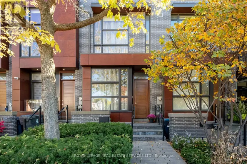Townhouse at 243 CLAREMONT STREET, Toronto