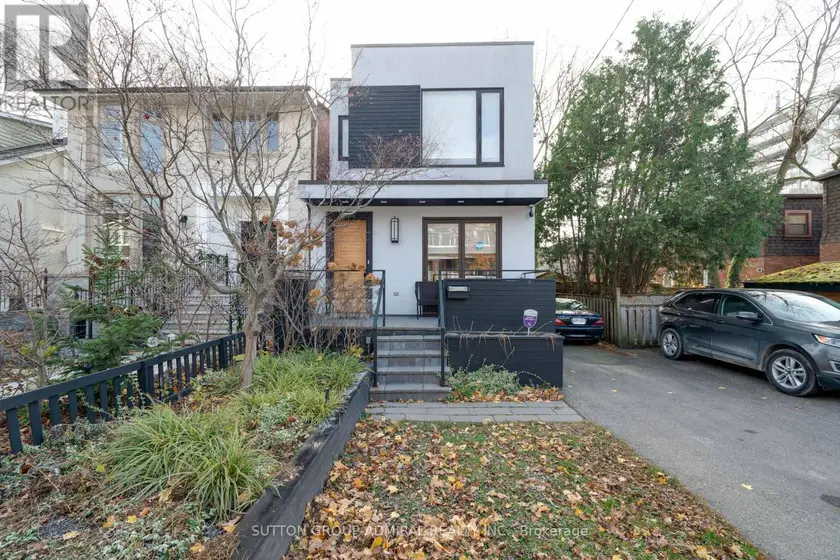 Detached at 127 ORCHARD VIEW BOULEVARD, Toronto