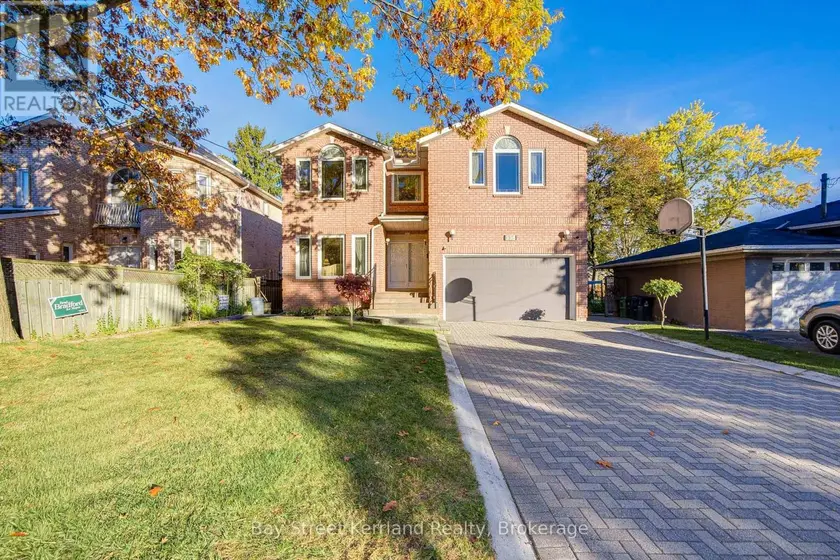 Detached at 136 NIPIGON AVENUE, Toronto