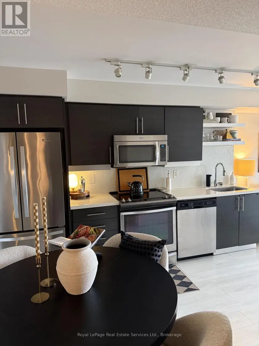 Apartment at 1814 - 400 ADELAIDE STREET E, Toronto
