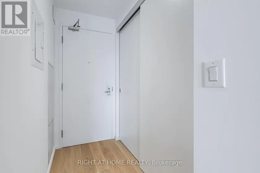 Apartment at 902 - 8 CHARLOTTE STREET, Toronto