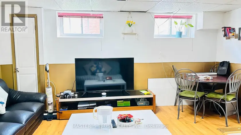 Semi-Detached/Link at LOWER - 112 MINTWOOD DRIVE, Toronto
