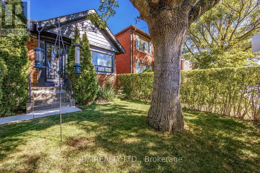 Detached at 313 VAUGHAN ROAD, Toronto