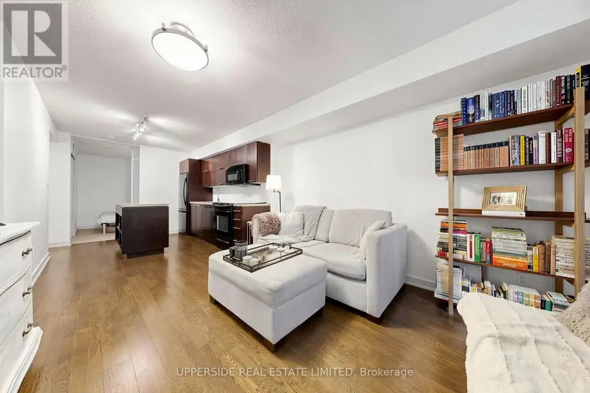 Apartment at 607 - 126 SIMCOE STREET, Toronto
