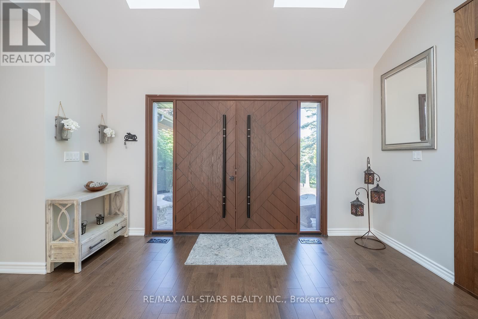 Detached at 64 WOODBRIDGE CIRCLE, Scugog