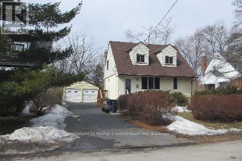 Detached at 34 FAIRWOOD CRESCENT, Toronto