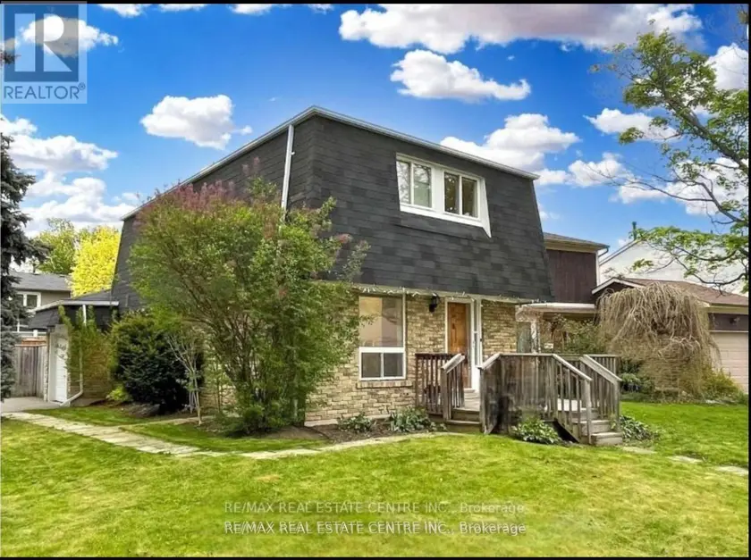 Detached at 25 IVANIC COURT, Whitby (Pringle Creek)