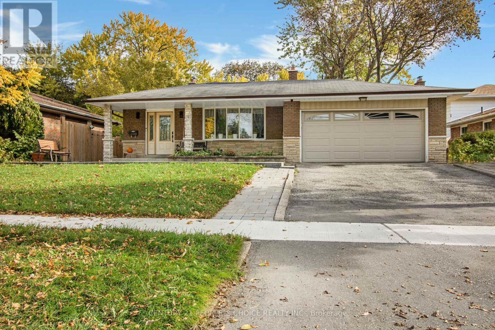 Detached at 29 SKYRIDGE ROAD, Toronto (Morningside)