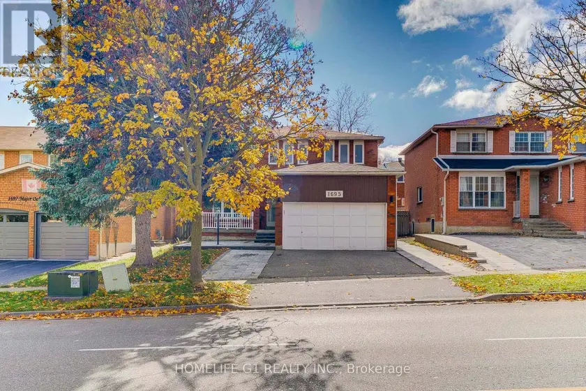 Detached at 1695 MAJOR OAKS ROAD, Pickering