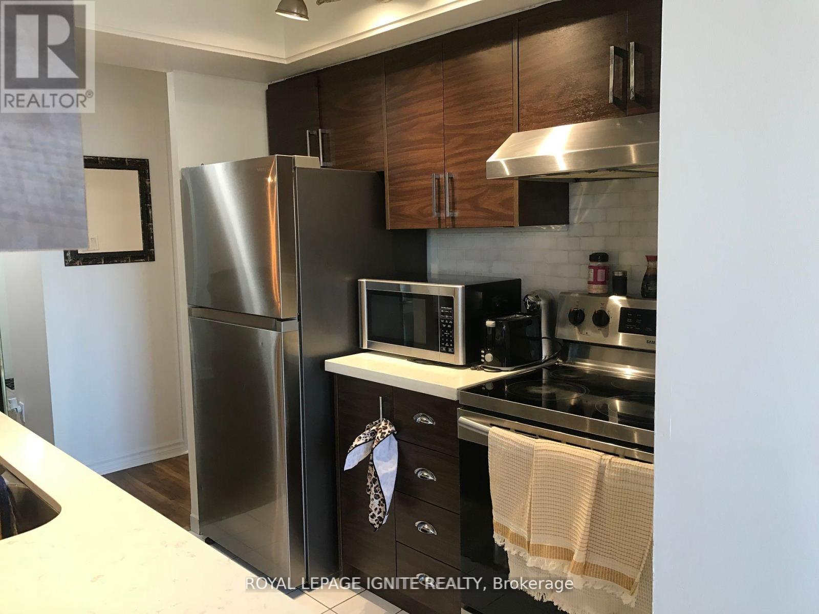 Apartment at 420 - 11753 SHEPPARD AVENUE E, Toronto (Rouge)