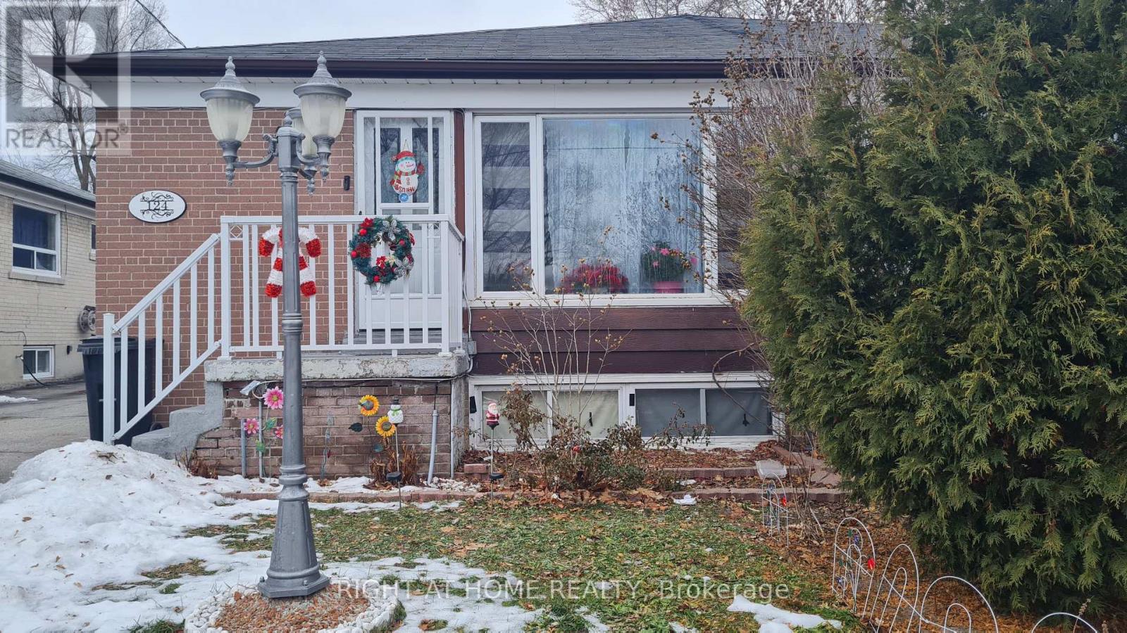 Semi-Detached/Link at 124 OVERTURE ROAD, Toronto (West Hill)
