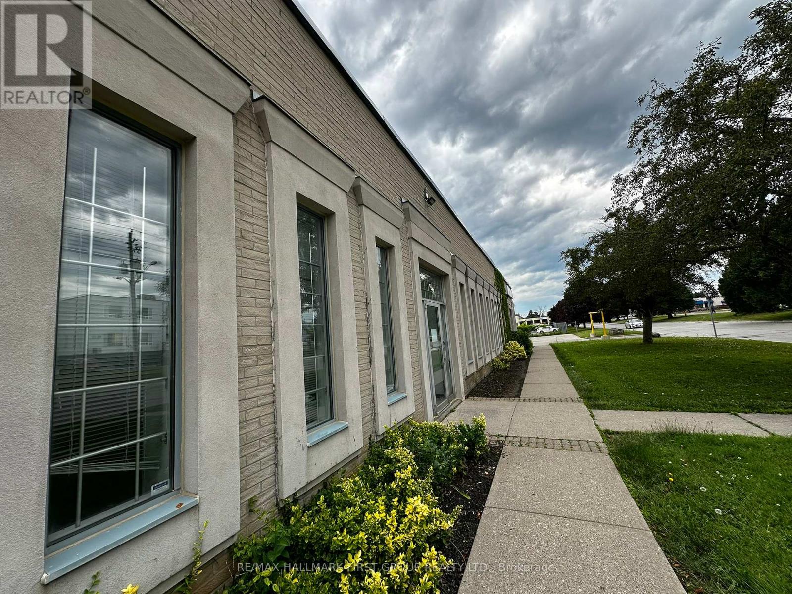 Other at 5 - 126 COMMERCIAL AVENUE, Ajax (South West)
