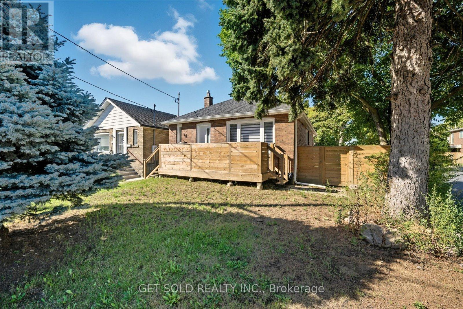 Detached at 74 ST HUBERT AVENUE, Toronto (East York)