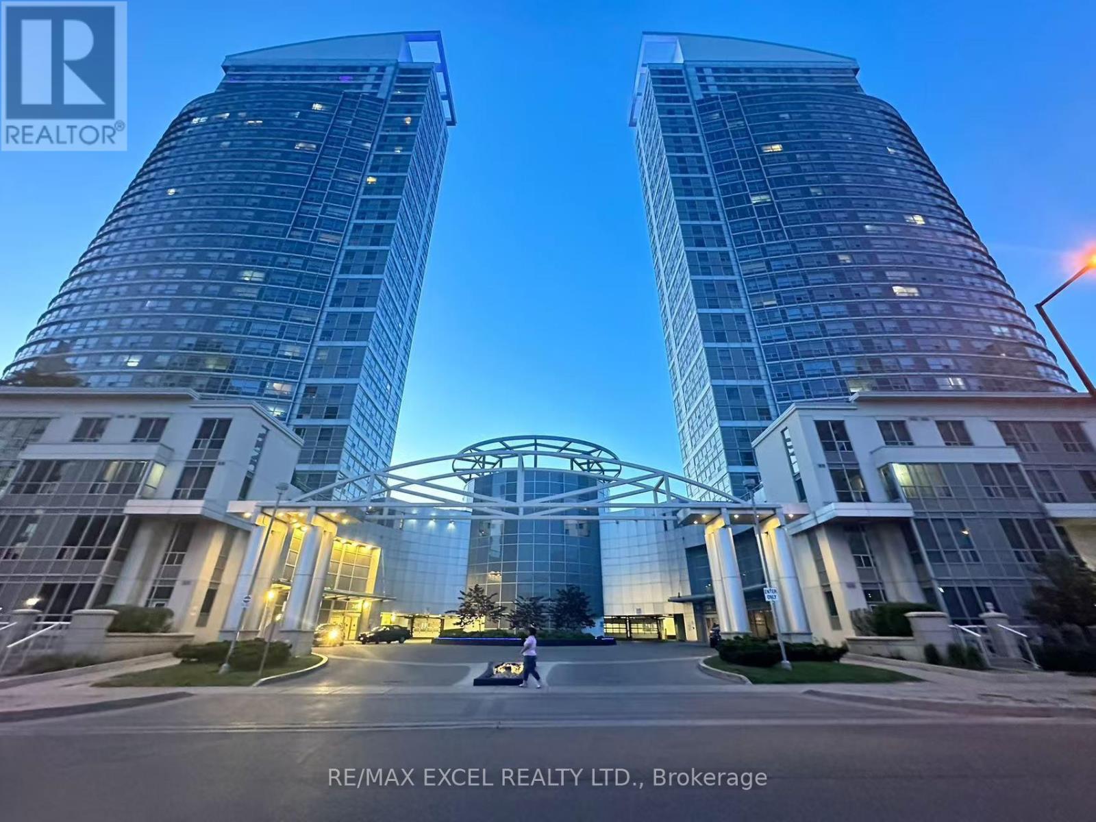 Apartment at 2912 - 38 LEE CENTRE DRIVE, Toronto (Woburn)