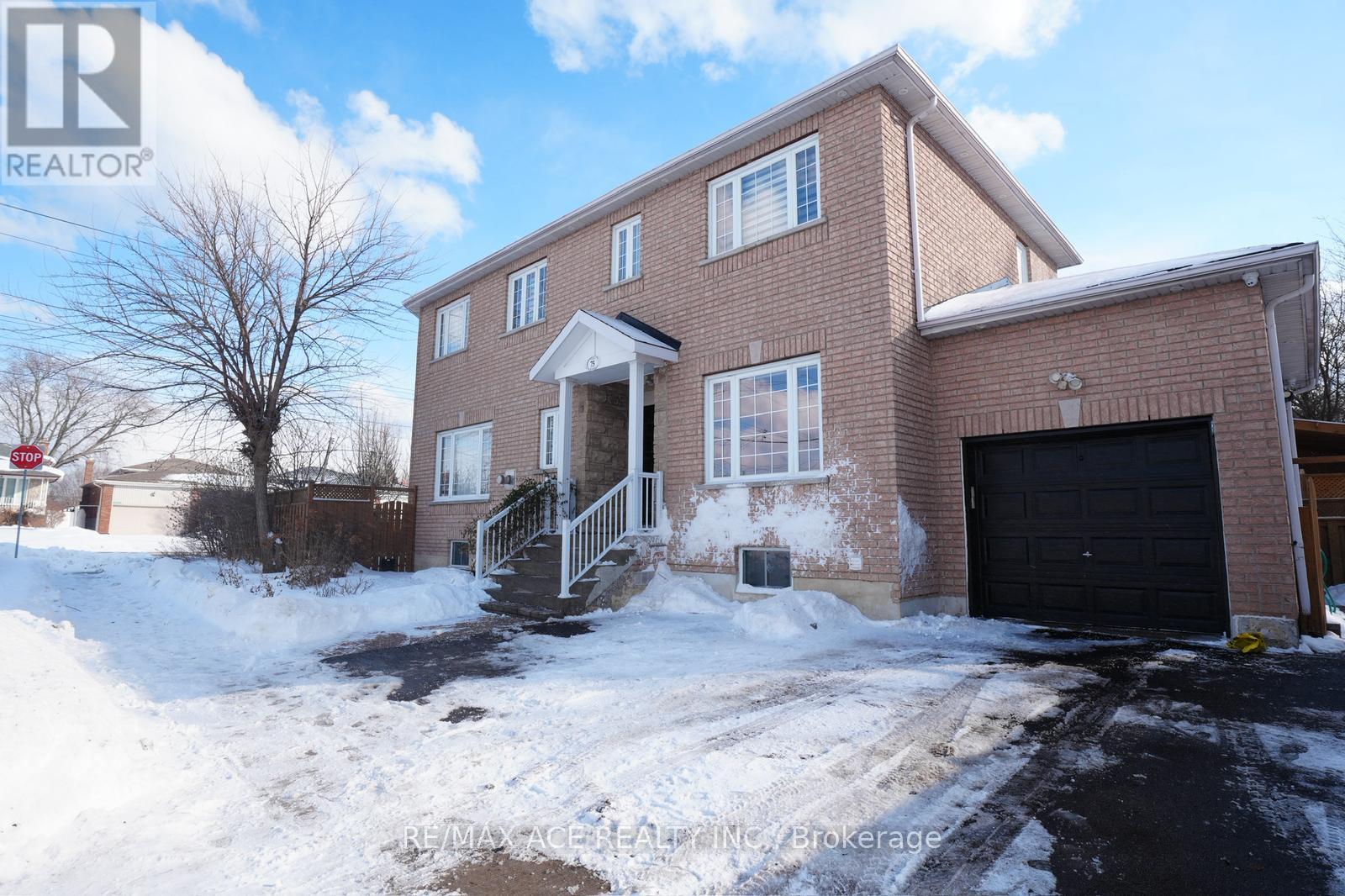 Detached at 75 GRACE STREET, Toronto (Eglinton East)