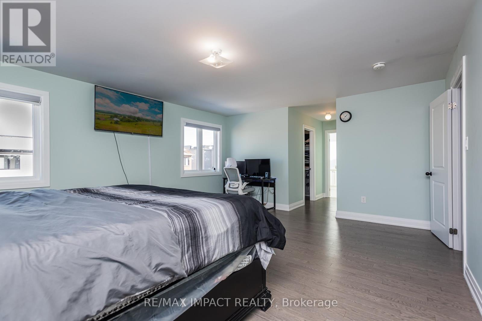 Detached at 11 LARKIN LANE, Clarington
