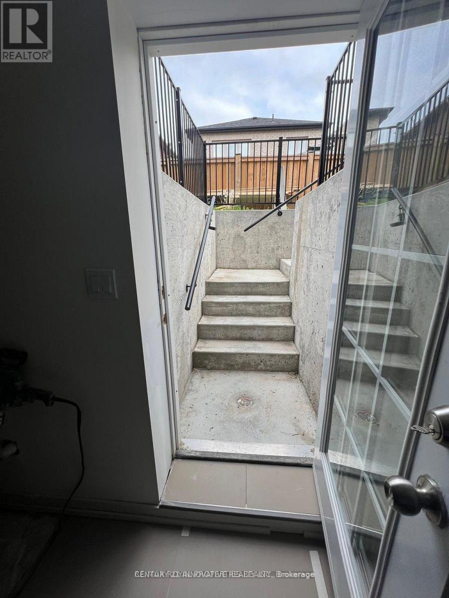 Detached at 1042 KINGPEAK CRESCENT, Pickering