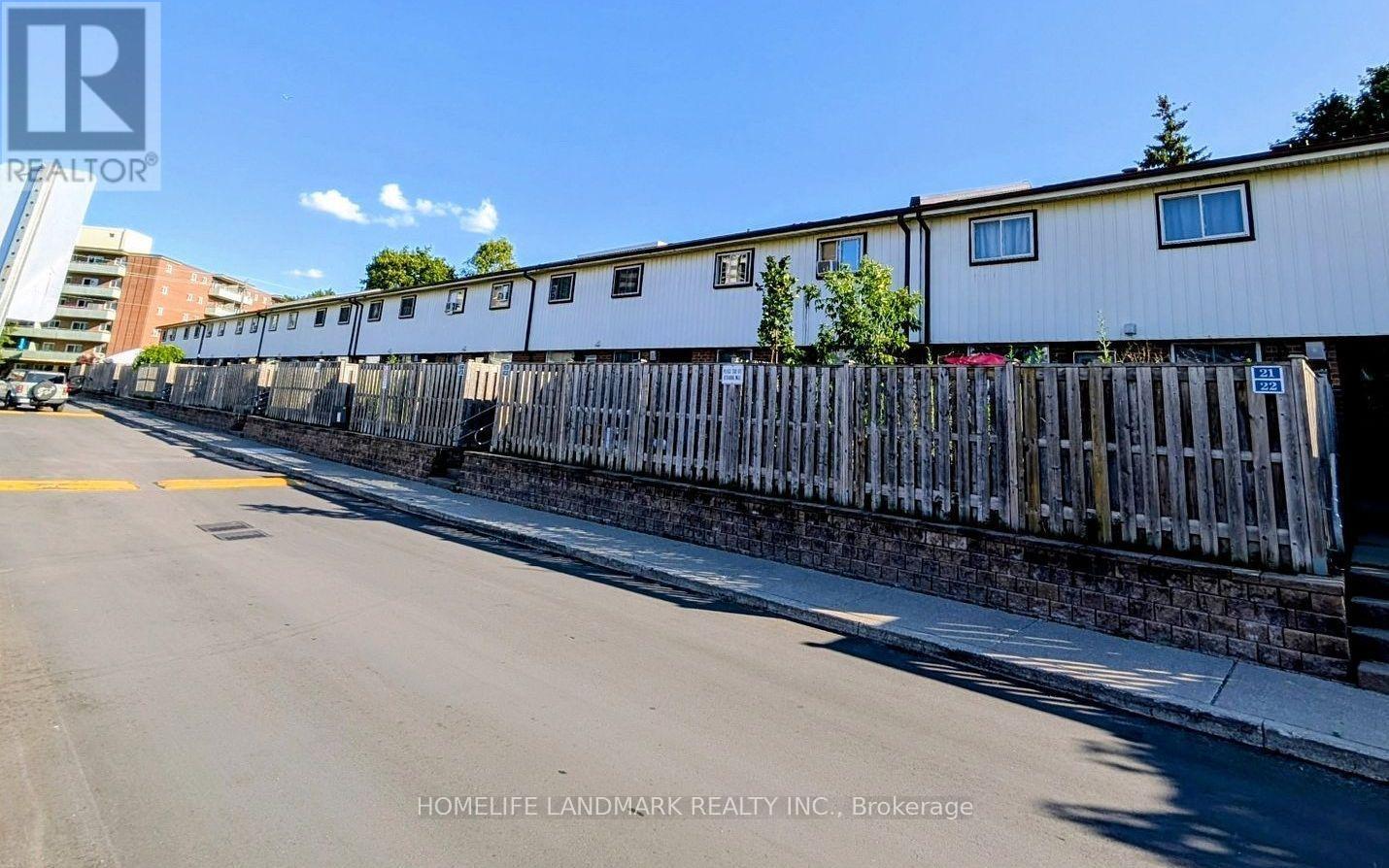 Townhouse at 15 - 120 NONQUON ROAD, Oshawa (Centennial)