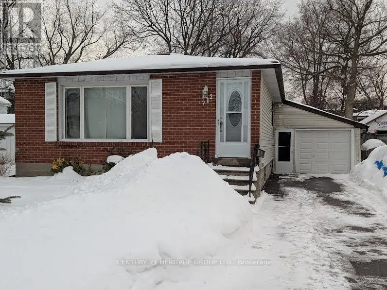 Detached at MAIN - 712 VICTORY DRIVE, Pickering