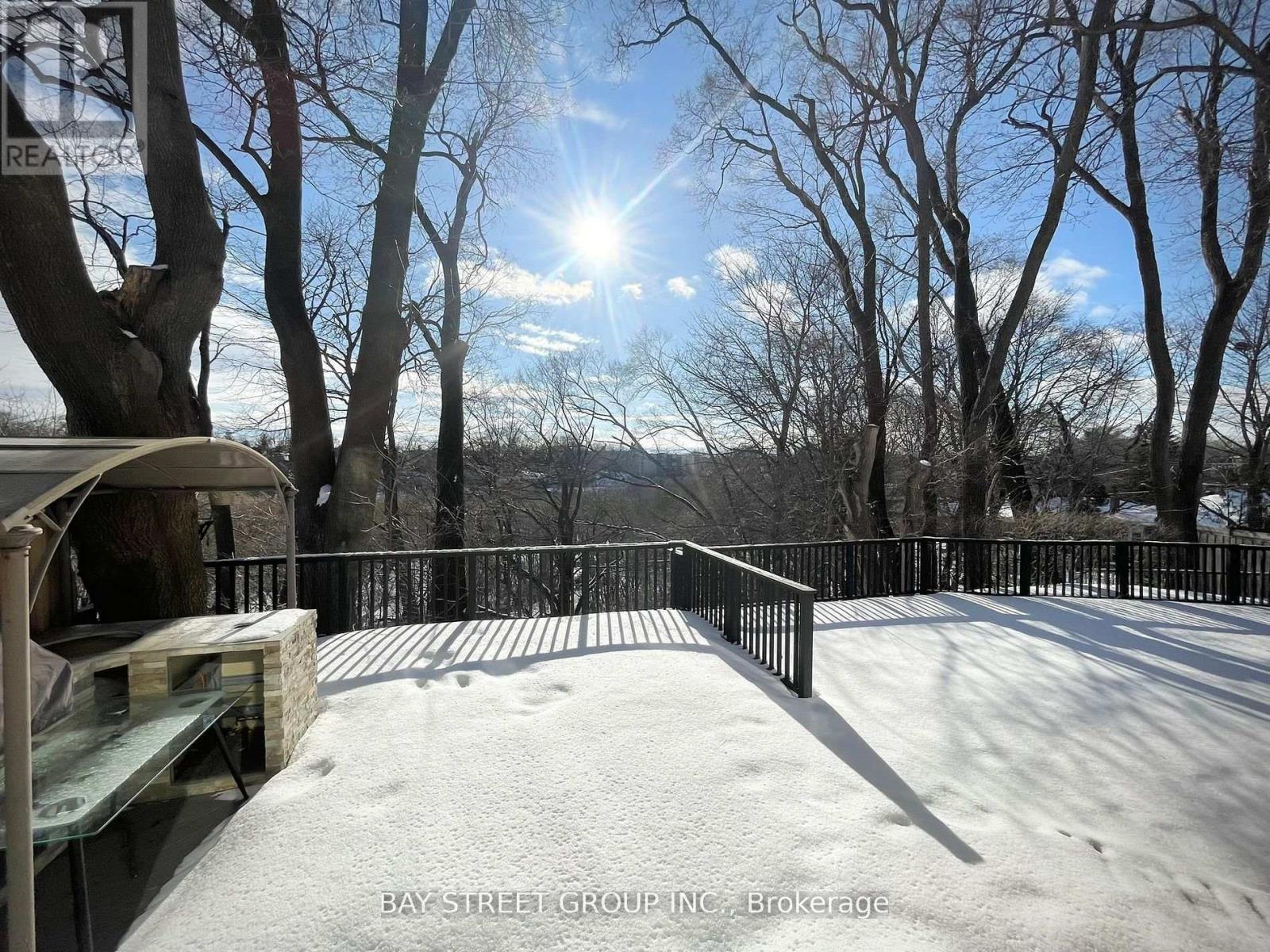 Detached at LOWER LEVEL - 3 RAVENWOOD PLACE, Toronto (O'Connor-Parkview)