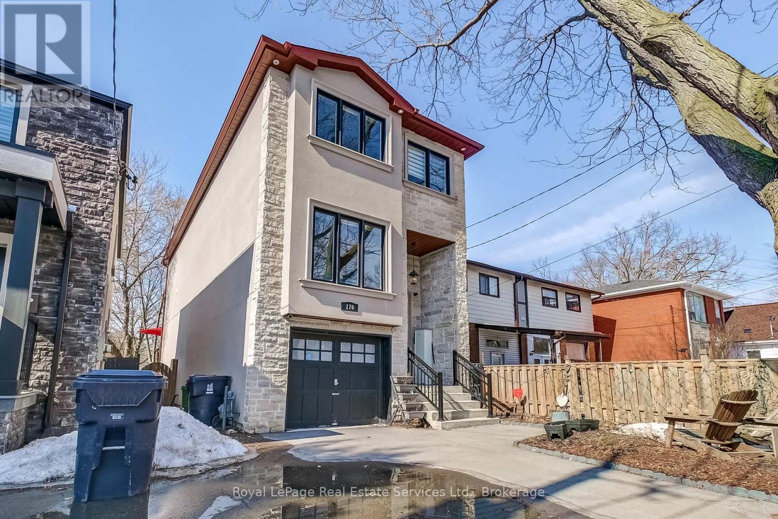 Detached at 176 LEYTON AVENUE, Toronto (Oakridge)