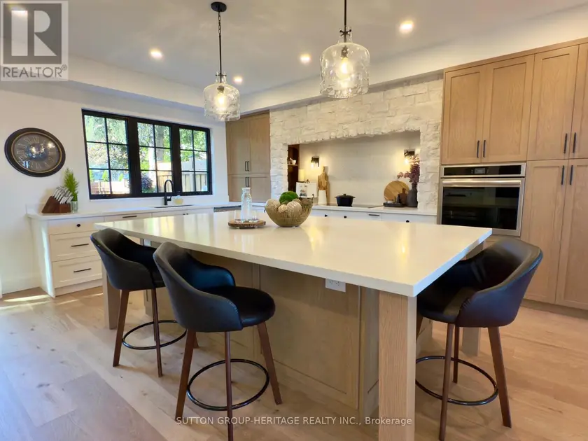 Detached at 16 COULCLIFF BOULEVARD, Scugog