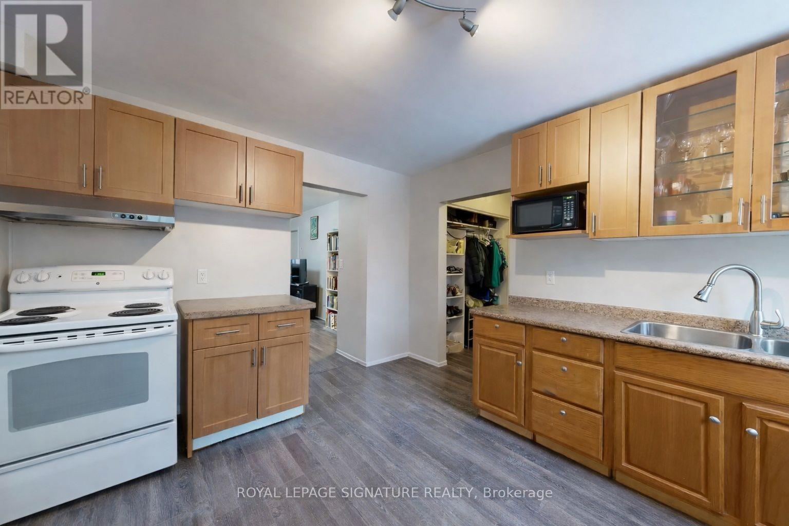 Detached at MAIN - 117 HAMPTON AVENUE, Toronto