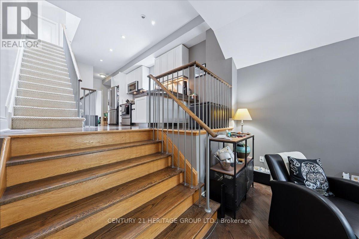 Detached at 169 KING EDWARD AVENUE, Toronto