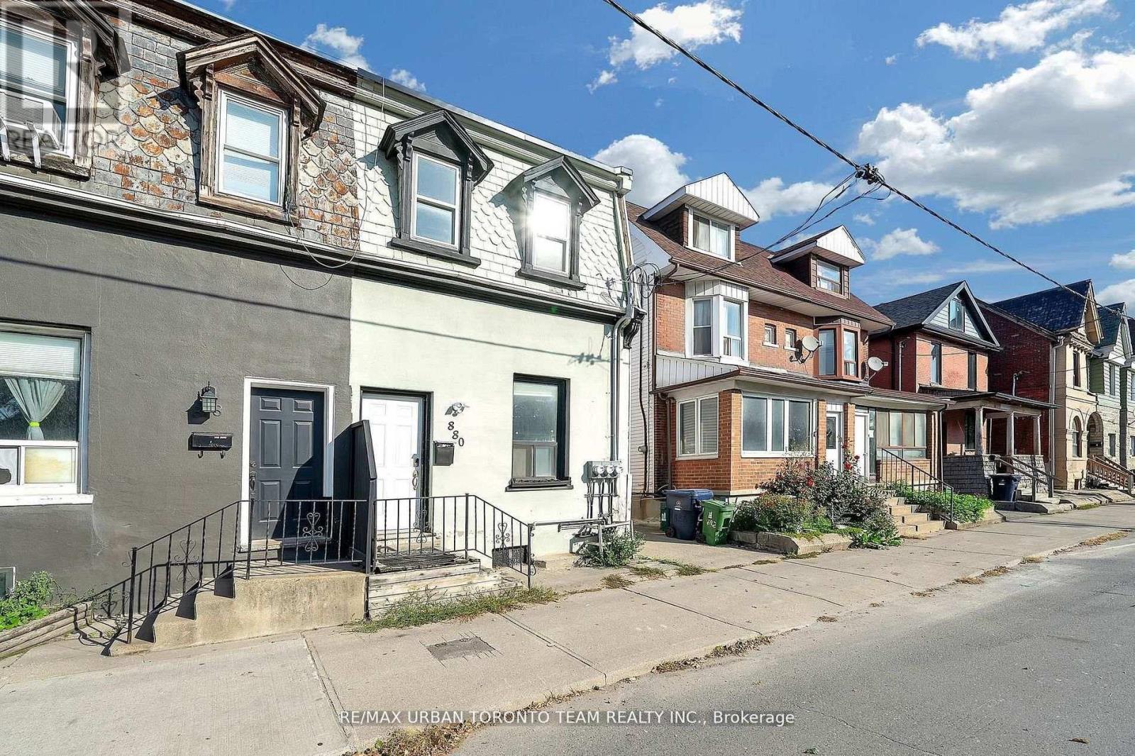 Semi-Detached/Link at MAIN - 880 DUNDAS STREET E, Toronto (South Riverdale)