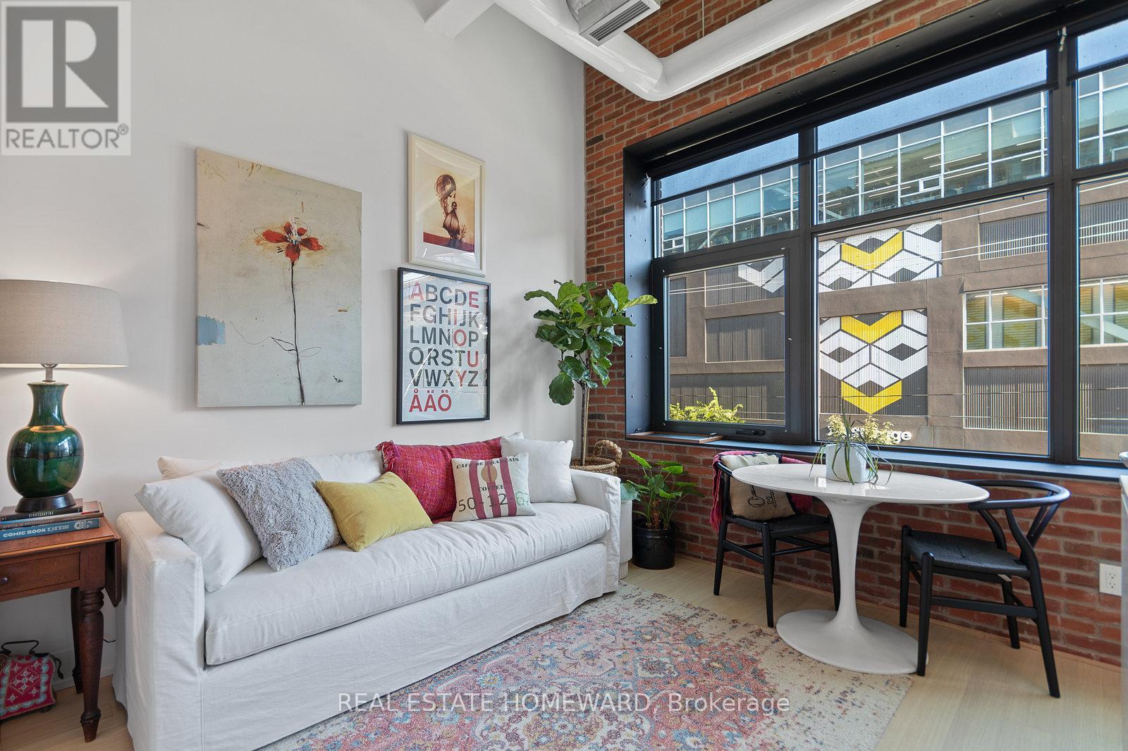 Apartment at 207 - 150 LOGAN AVENUE, Toronto (South Riverdale)
