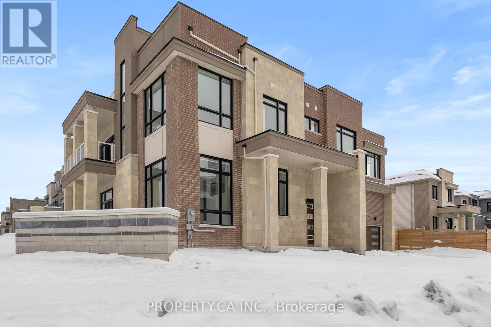 Detached at 2 YACHT DRIVE, Clarington (Bowmanville)