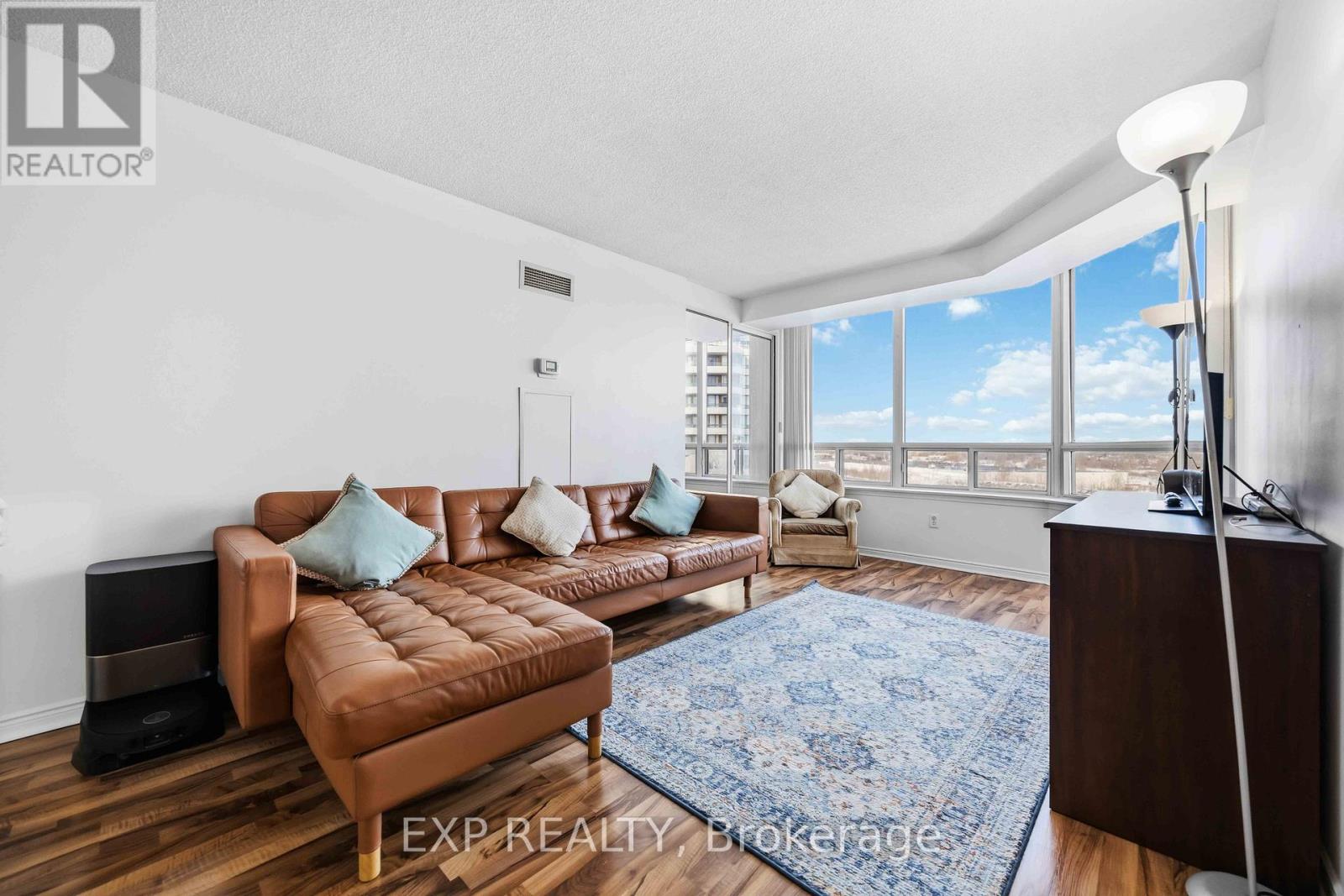 Apartment at 884 - 1 GREYSTONE WALK DRIVE, Toronto (Kennedy Park)