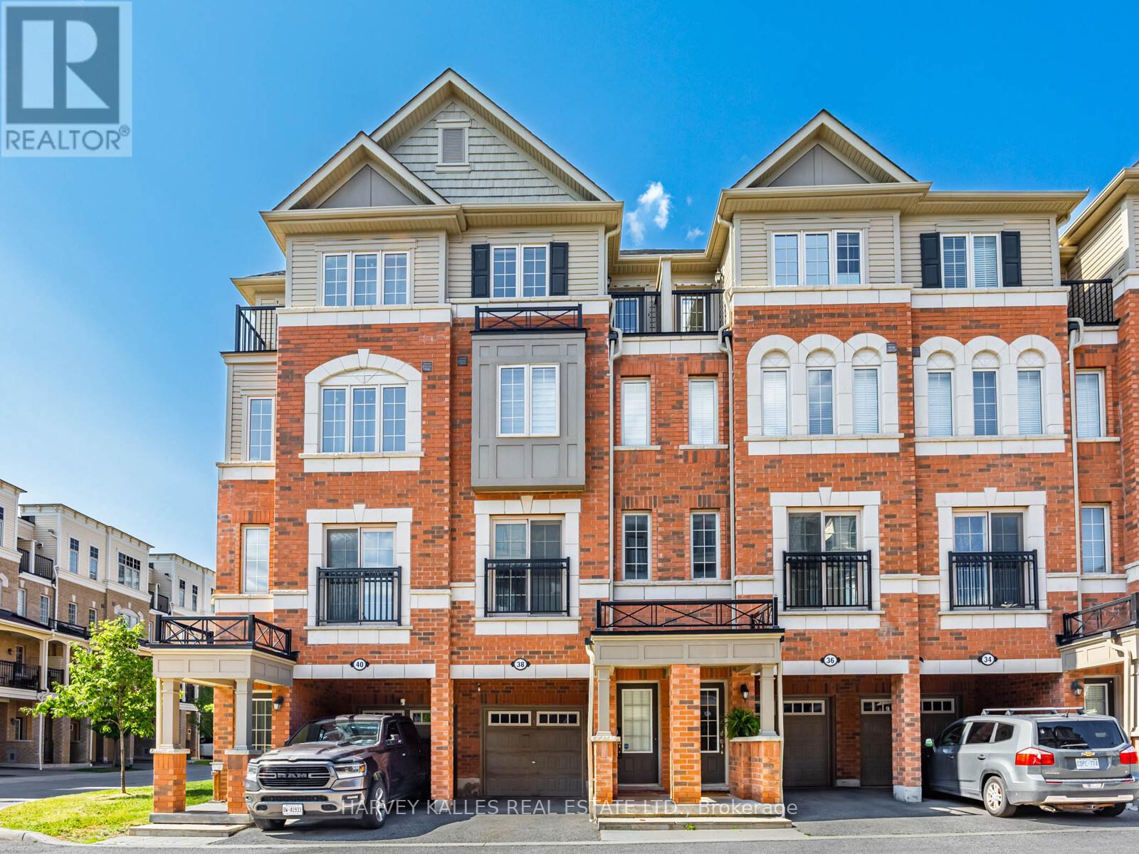 Townhouse at 38 GLENSTAL PATH, Oshawa (Windfields)