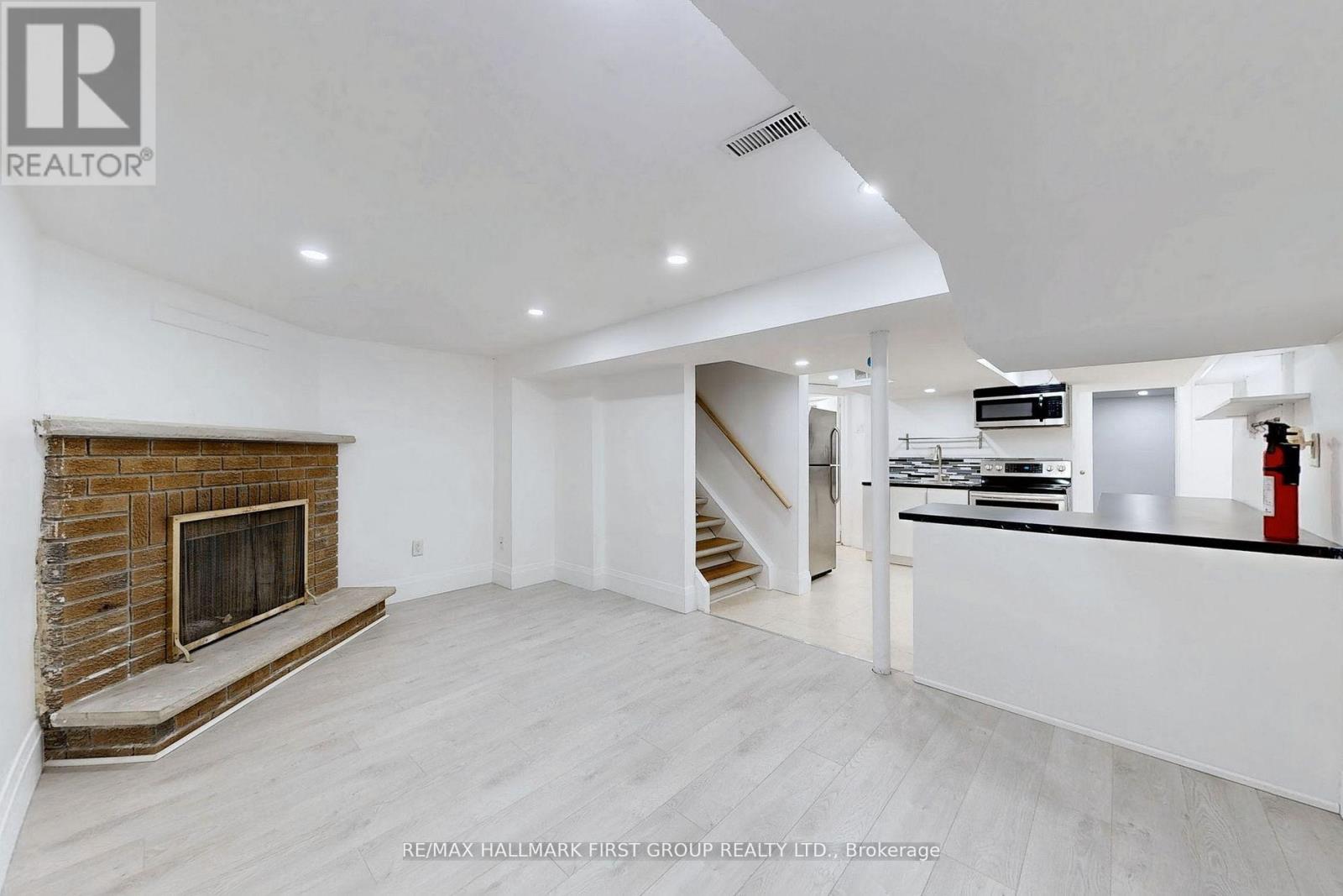 Detached at 1 BRAMWELL DRIVE, Ajax (Central West)