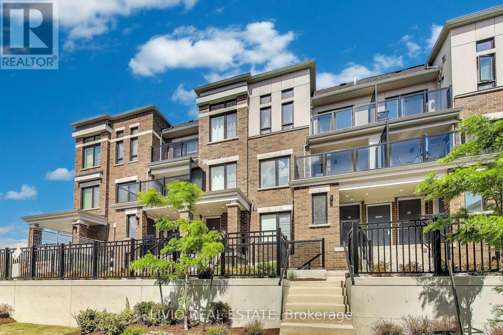Townhouse at A - 14 LOOKOUT DRIVE, Clarington (Bowmanville)