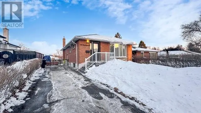 Detached at LOWER LVL - 219 BEECHGROVE DRIVE, Toronto